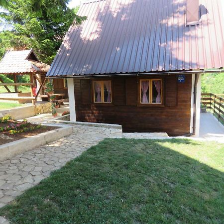 Guesthouse Stefanac Otocac Exterior photo