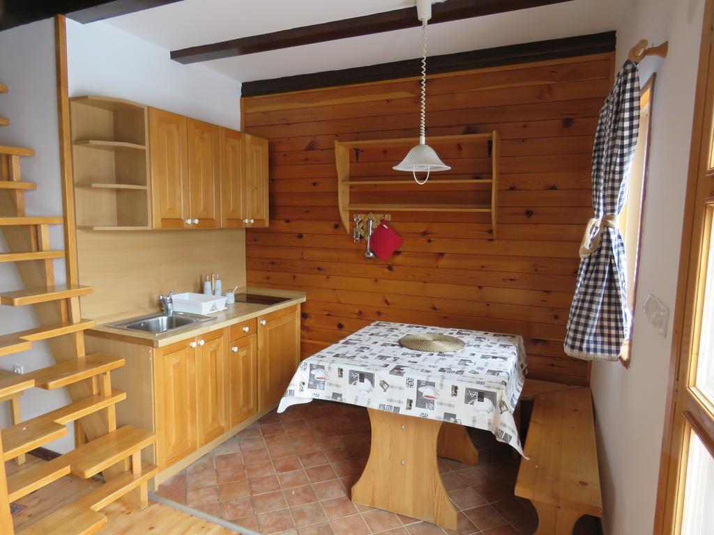 Guesthouse Stefanac Otocac Exterior photo