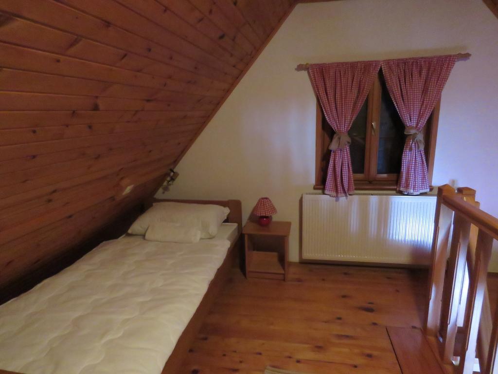 Guesthouse Stefanac Otocac Exterior photo