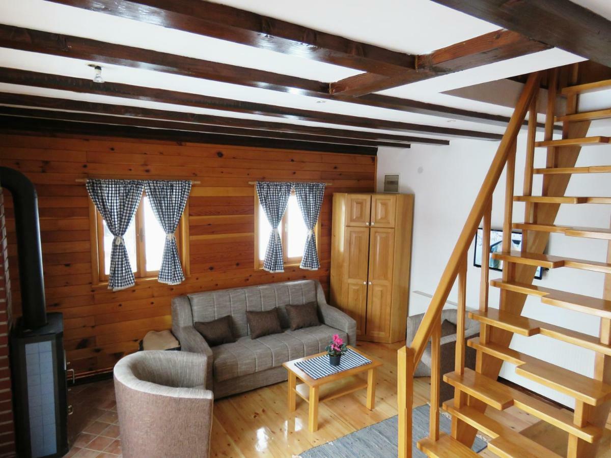 Guesthouse Stefanac Otocac Exterior photo